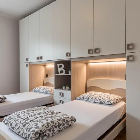 Casa Stefi N2 * Malcesine