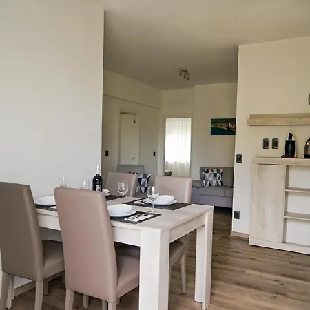 Casa Stefi N2 Apartment Malcesine