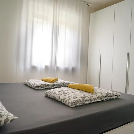 Casa Stefi N2 דירה *