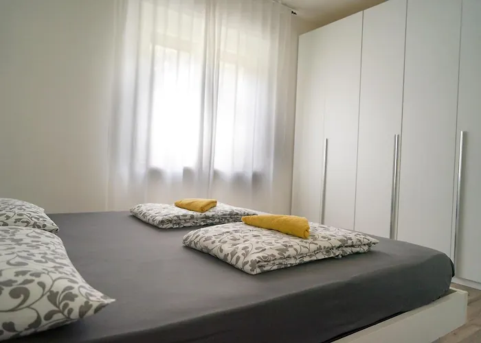 Casa Stefi N2 Apartment *