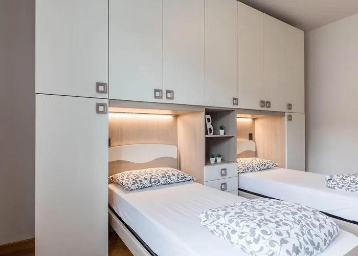 Casa Stefi N2 Daire Malcesine
