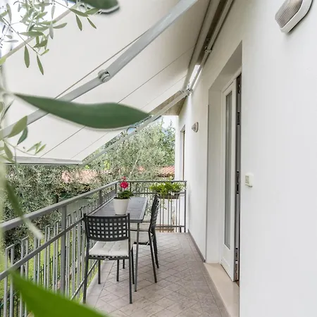 Apartamento Casa Stefi N2 *